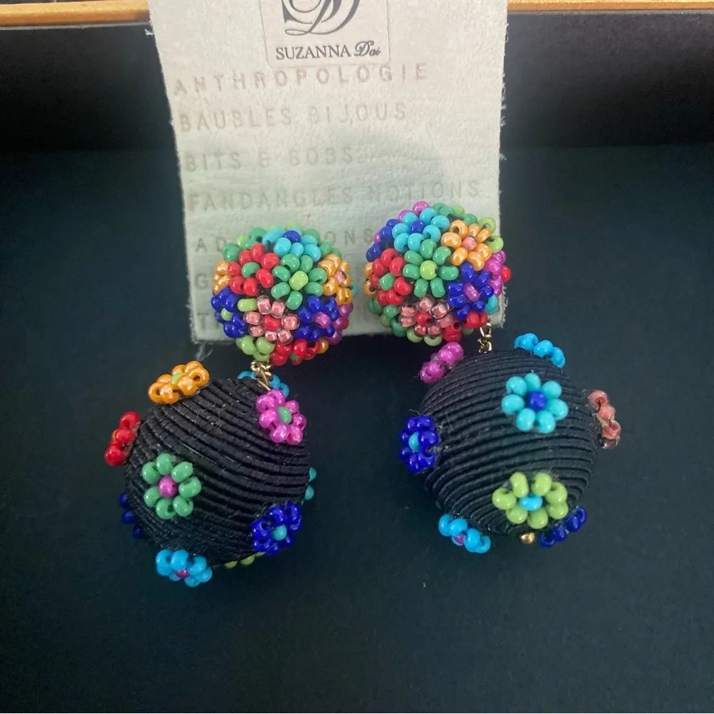 Anthropologie Suzanna Dai Flower Beaded Drop Earrings Black NWT - Picture 8 of 11